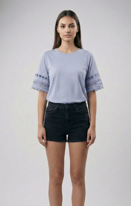 T-Shirt con Maniche in Pizzo