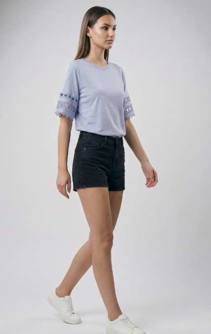 T-Shirt con Maniche in Pizzo